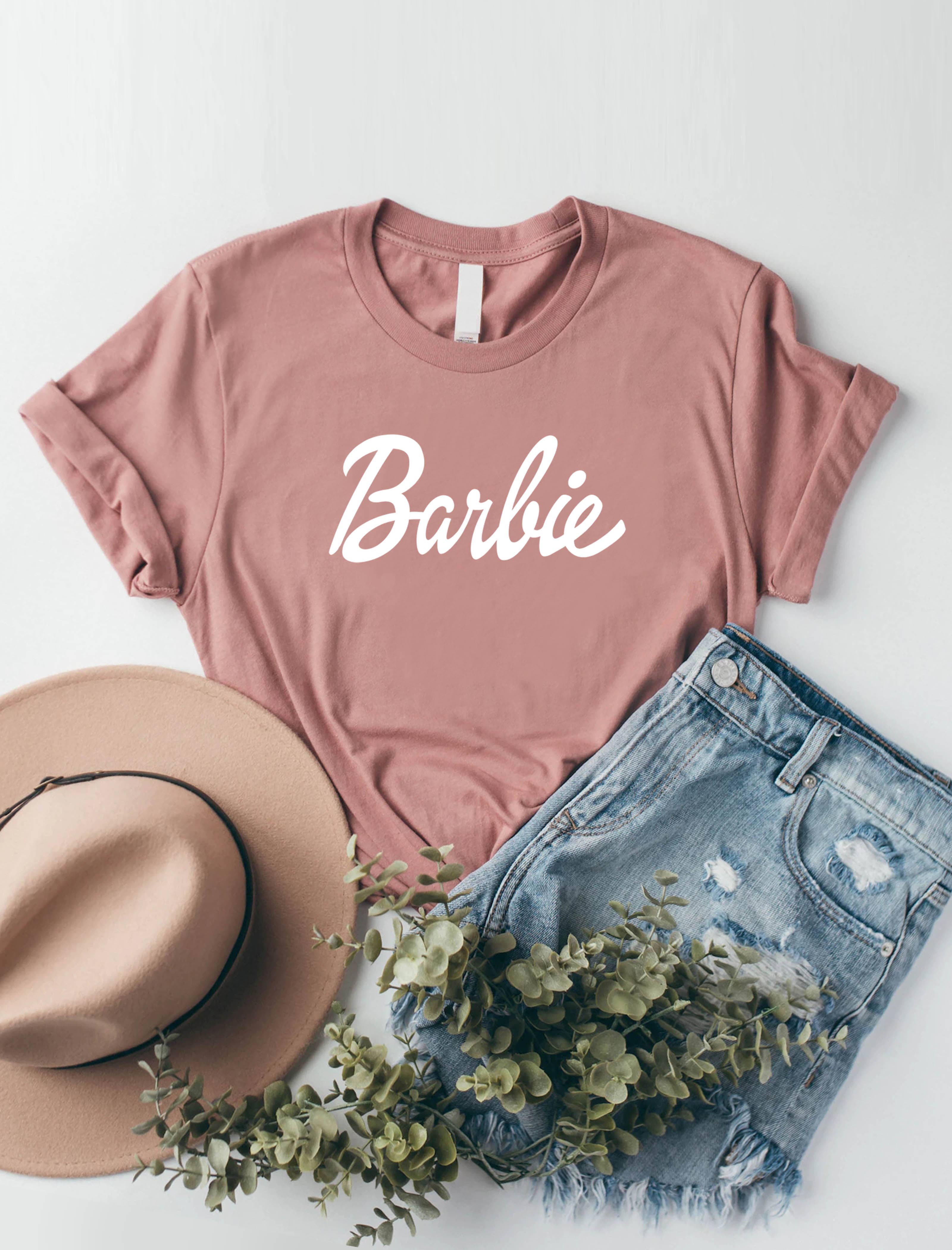 PINK NABI – wholesale T-shirts med screentryck – Dam – Barbie Screentryckt T-shirt i bomull för kvinnor1