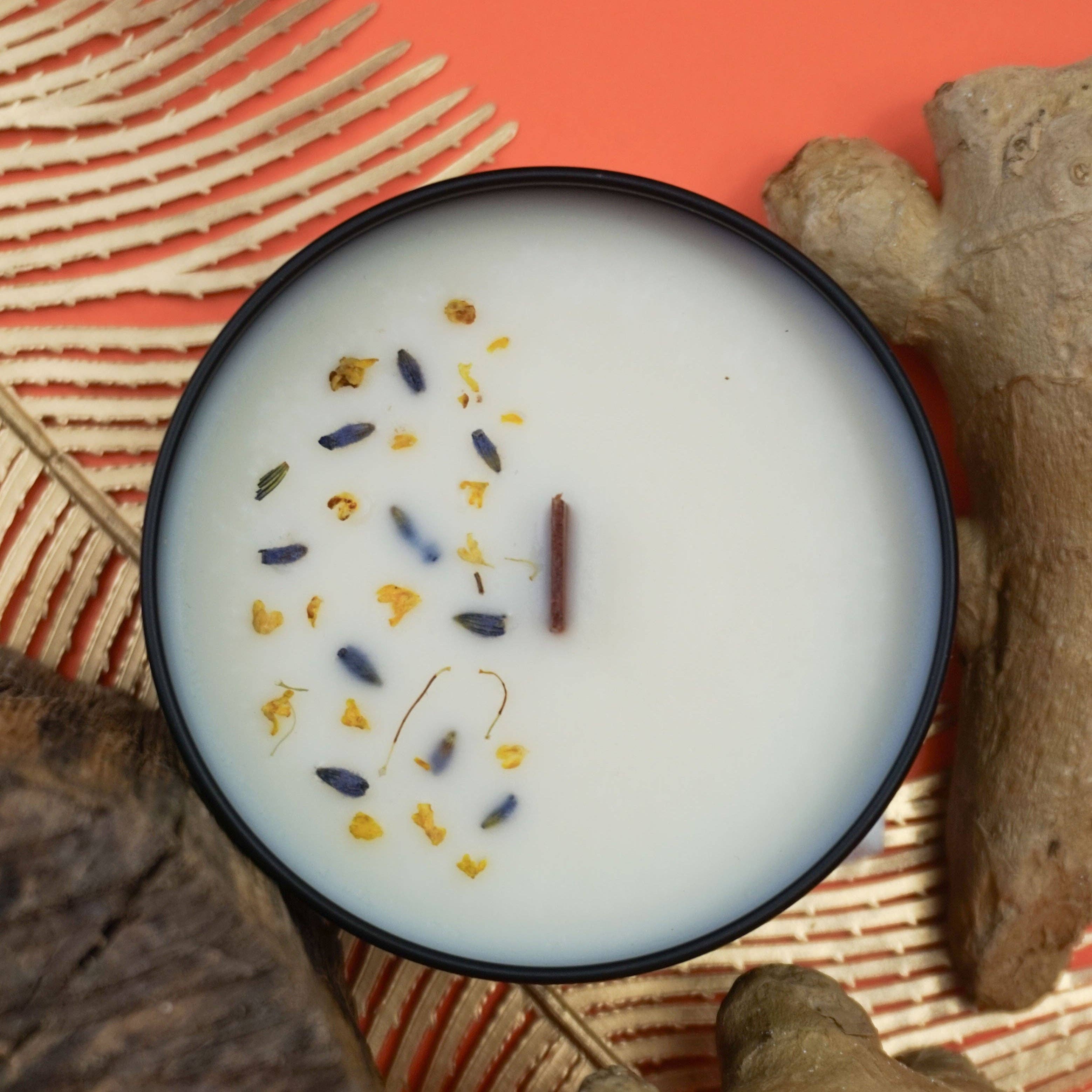 Lumière de Genève - Wholesale Novelty Candle - Spicy Dream Candle2