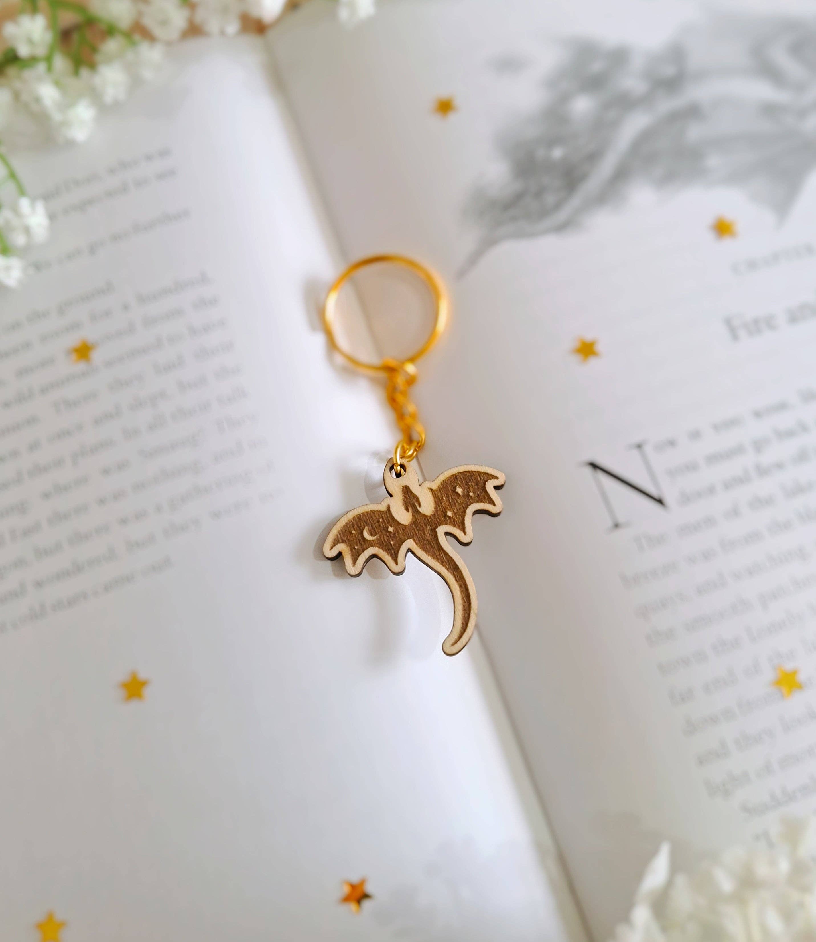 Romantasy Designs – wholesale Keychain – Unisex – Dragon wooden keyring0