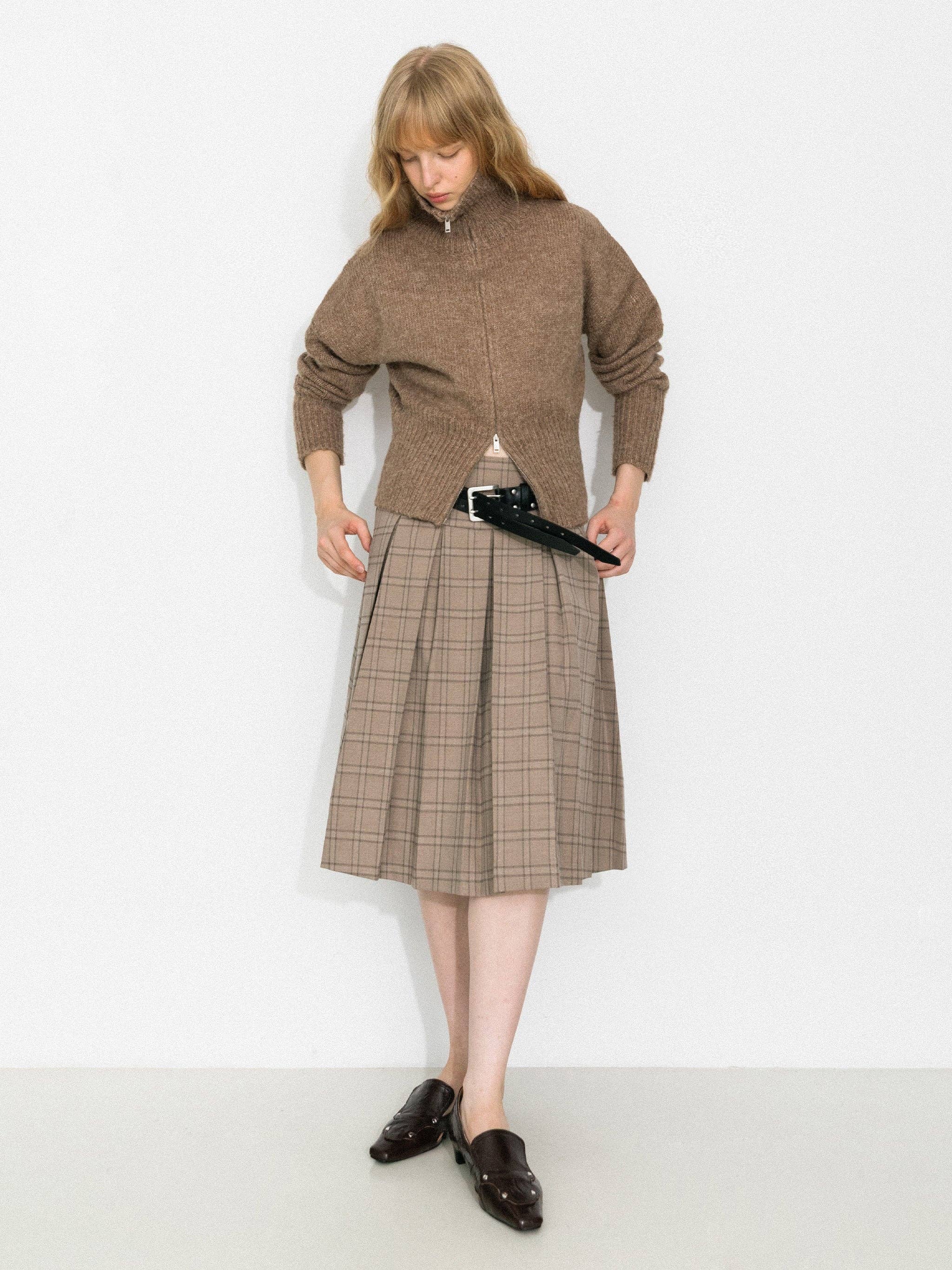 CUBIC – Engroshandel Cardigan - Dame – Retro ståkrave lynlås-cardigan11