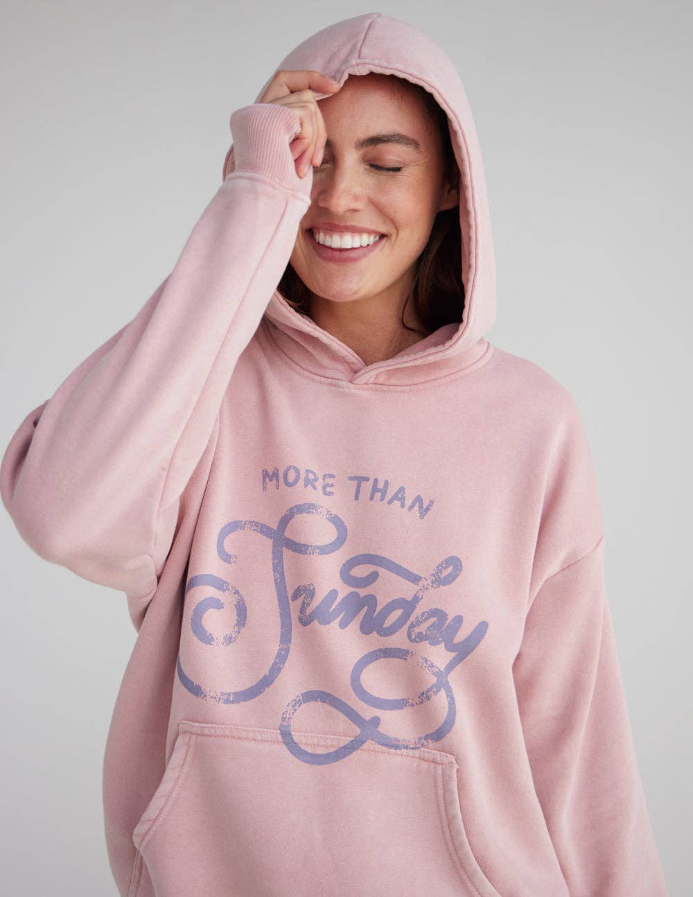 Elevated Faith – Hoodie – Mulher por atacado – Hoodie Unissexo Mais Que Domingo4