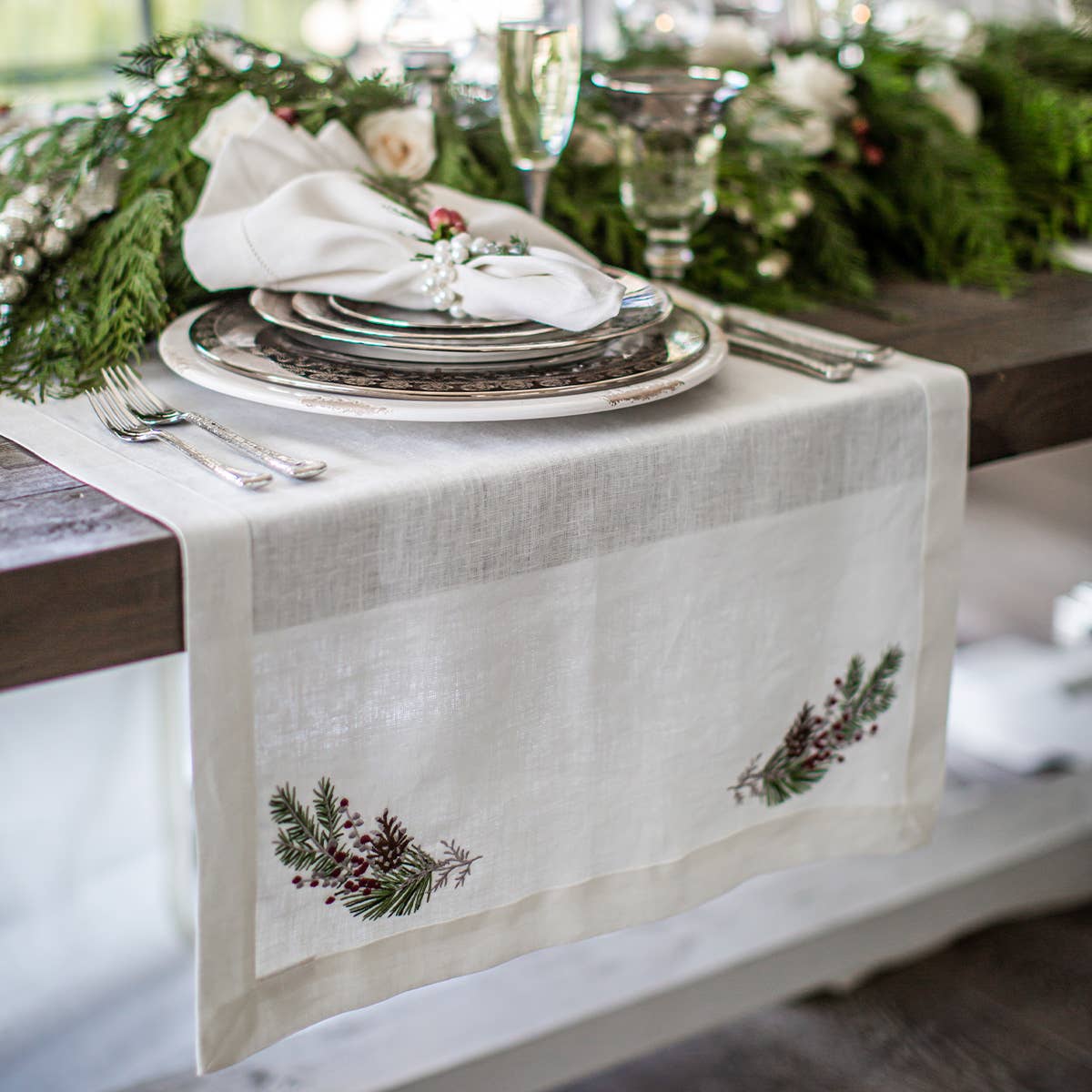 Arte Italica & Crown Linen Designs - Vente Chemins de table - Chemin de table Natale - Noël1