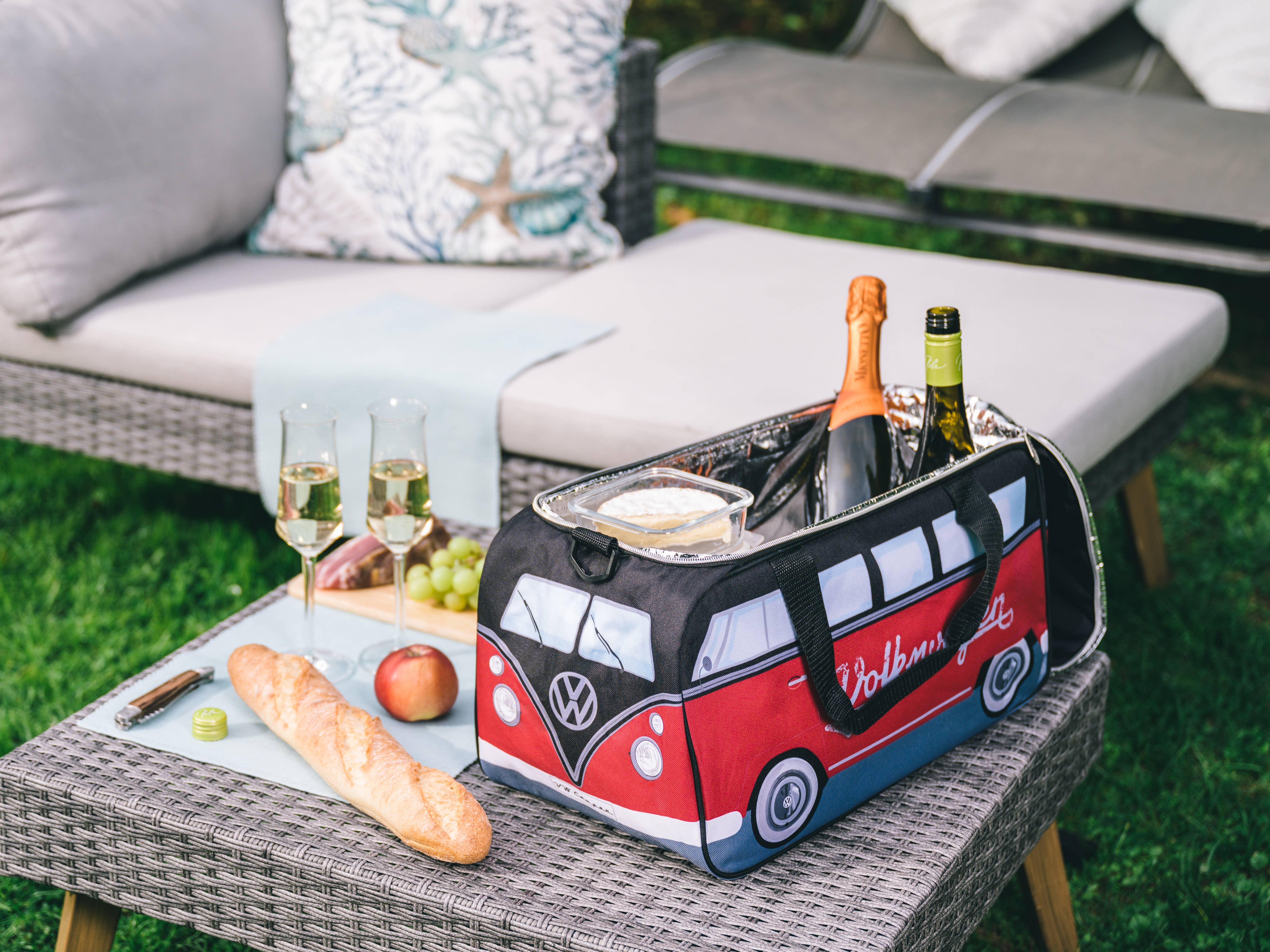 VW Collection by BRISA - Wholesale Cooler/Cooler Bag - VW T1 Bus Lightweight Travel Cooler Bag (25 l) – RD/BK4