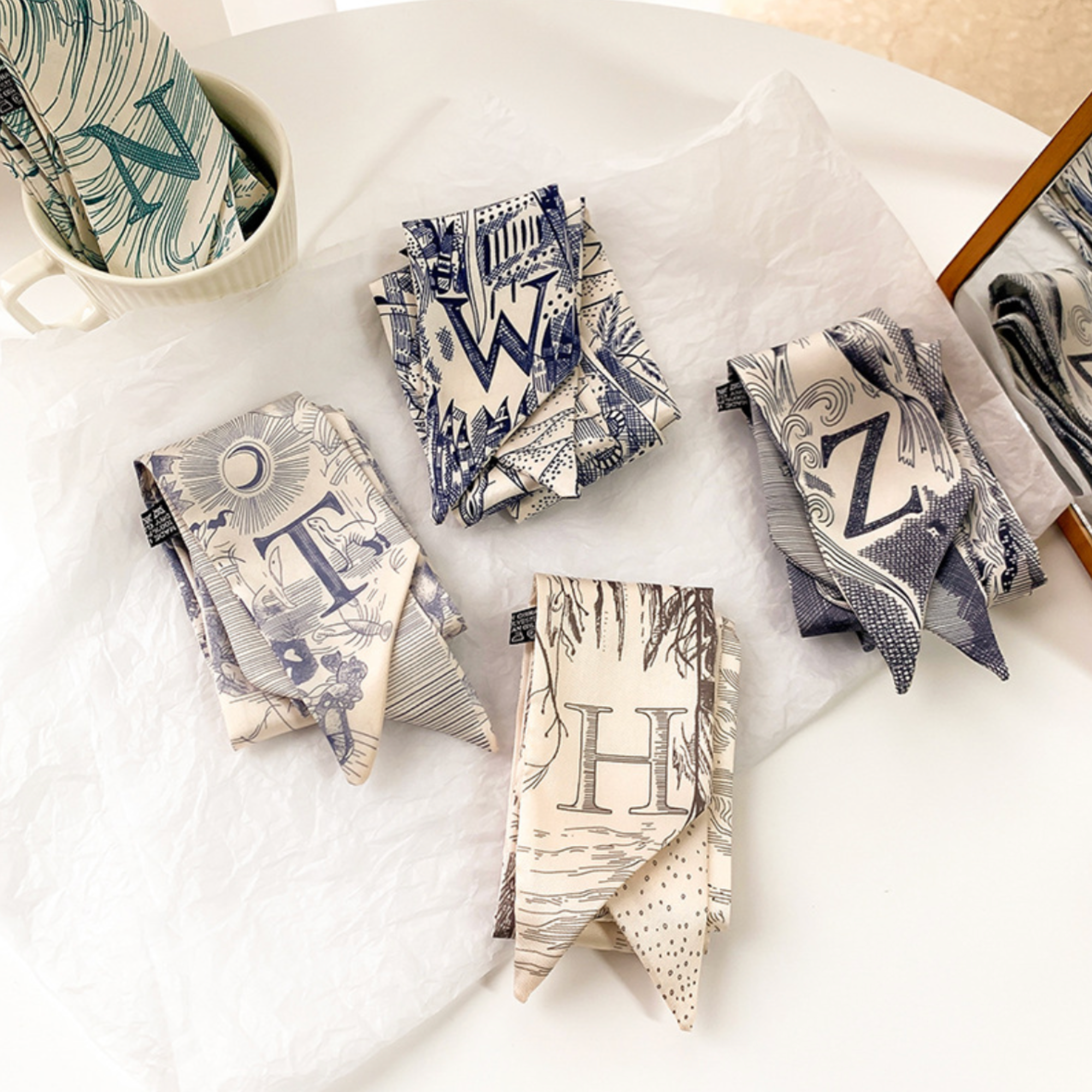 DrifWoo – Engroshandel Tørklæde - Dame – Initialesilketørklæde – personlig gaveaccent til hende9