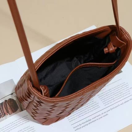 Pretty Persuasions - Wholesale Crossbody Bag - Women's - P25024 Woven Shoulder/Crossbody Bag7