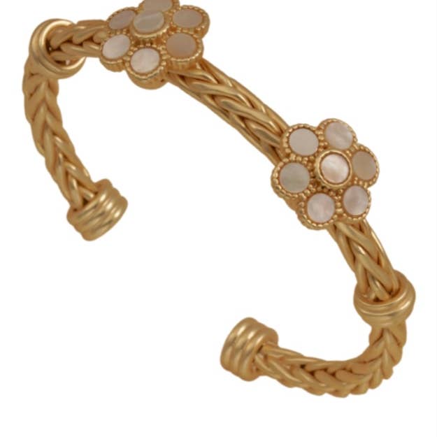 Bracelet tendance Classic Herringbone MOP Flower Station pour la vente par My Best Kept Jewelry