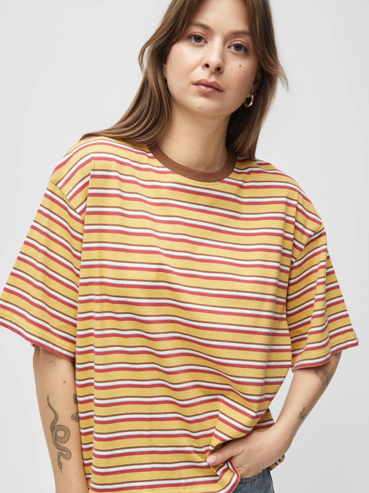 Haut Avery | T-shirt décontracté à rayures pour la vente par MOD REF