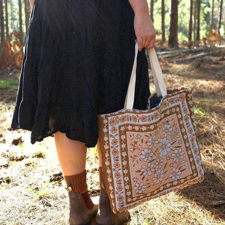 Sunni Scenes - Wholesale Tote bag – Women's - Gracie Beach Tote Bag1