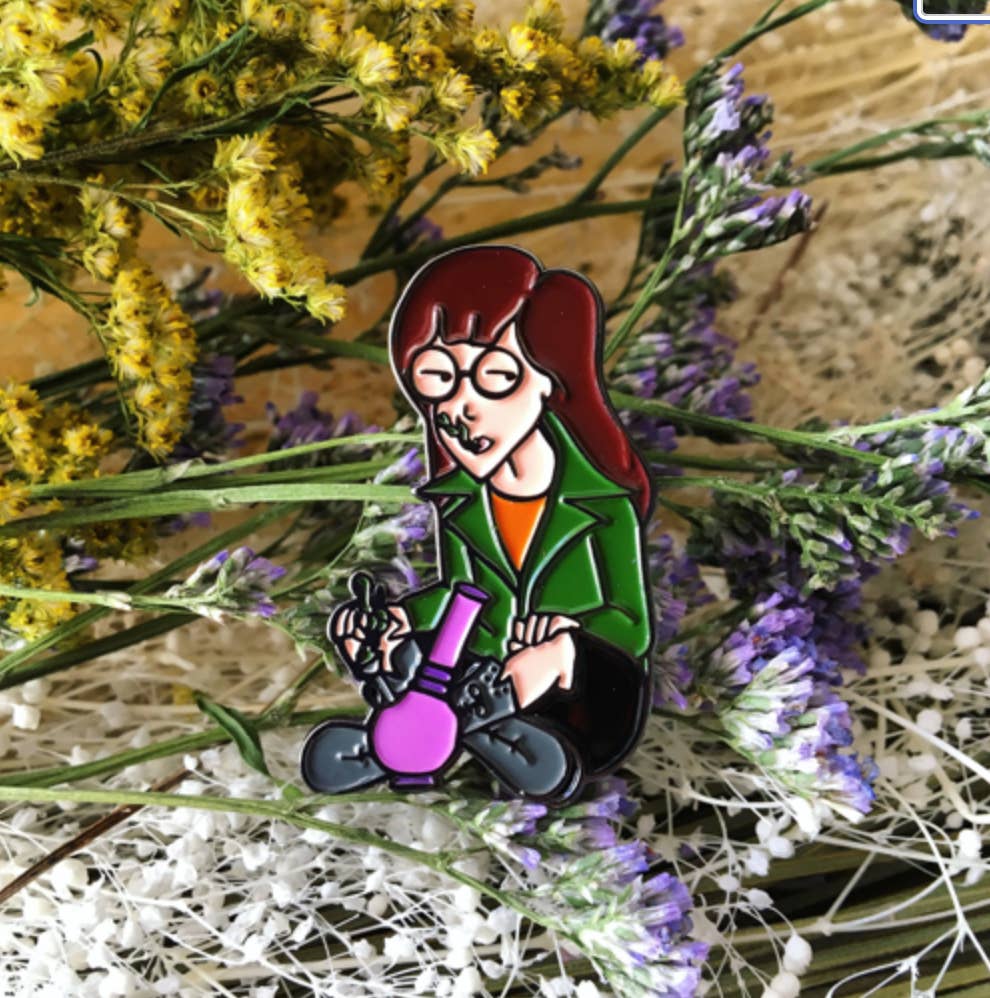 Mushroom Kingdom Pins – Alfinete/botão de lapela por atacado – Pin de Chapéu Daria dos Anos 90 420