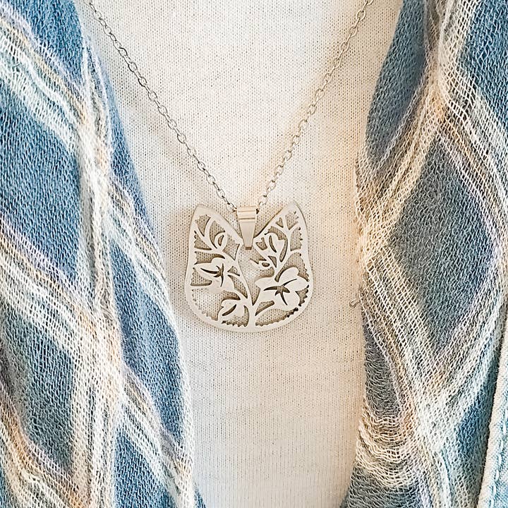 Piccadilly Pendants - Wholesale Pendant/charm necklace - Floral Cat Necklace, Gold or Silver, Animal Necklace4