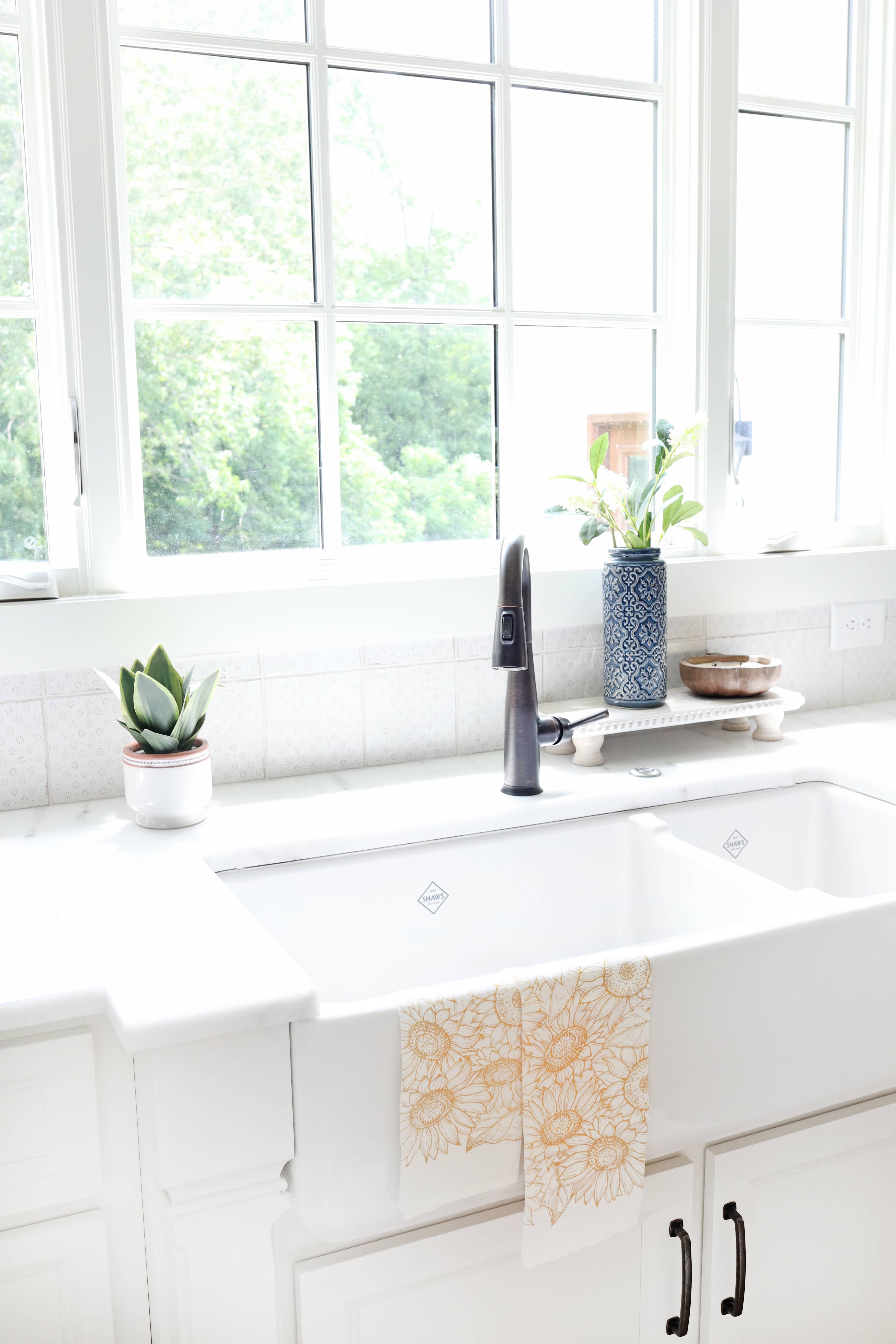 Highland Ridge  |  Handmade Home Decor - Wholesale Tea Towel - Sunflower Tea Towel2