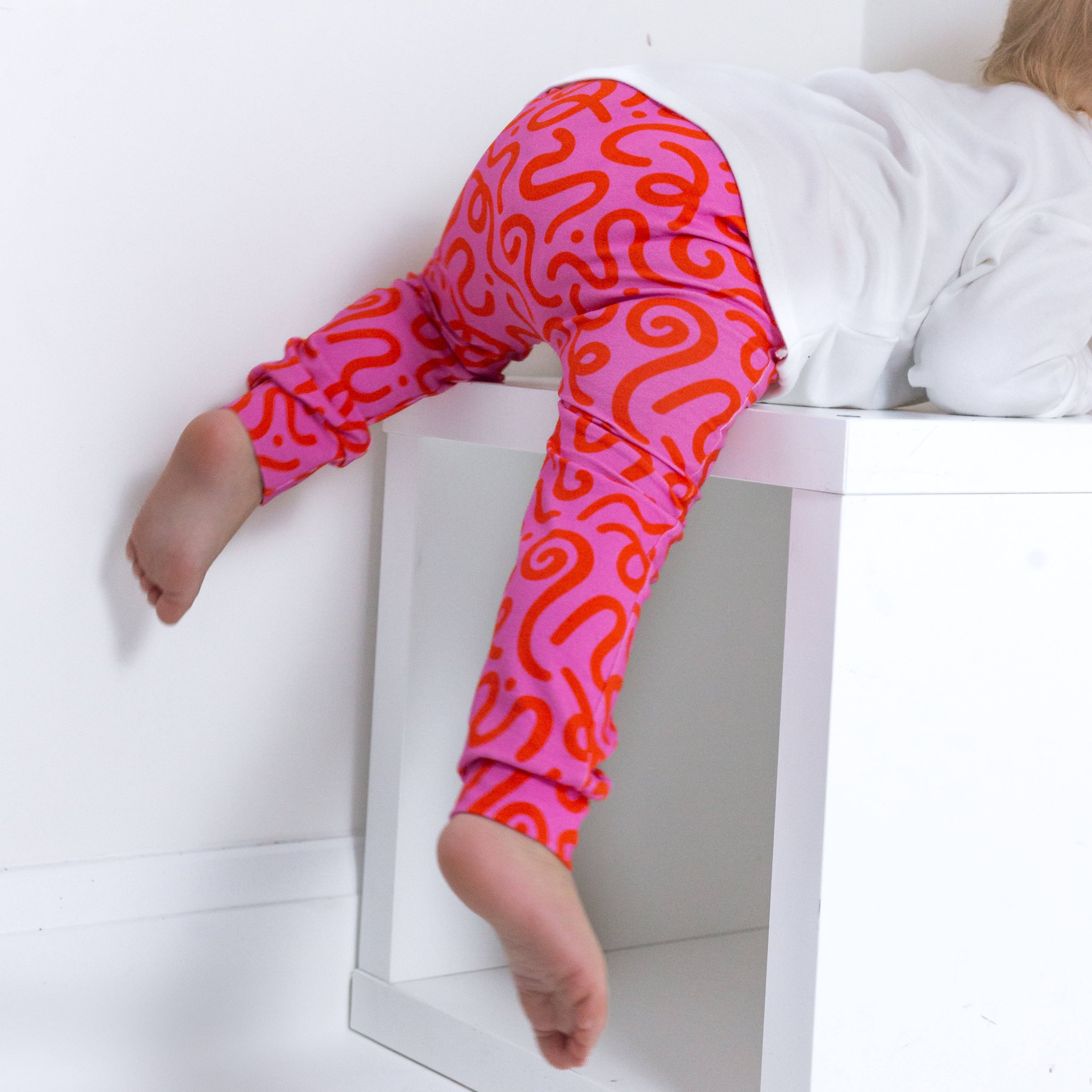 Fred & Noah - Wholesale Fashion Leggings - Kids - Pink Squiggle Print Leggings6