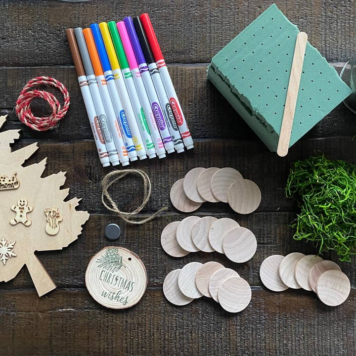 FamilyTree Traditions LLC - Wholesale DIY Craft Kit - Rustic Family Christmas Tree, Craft Kit3