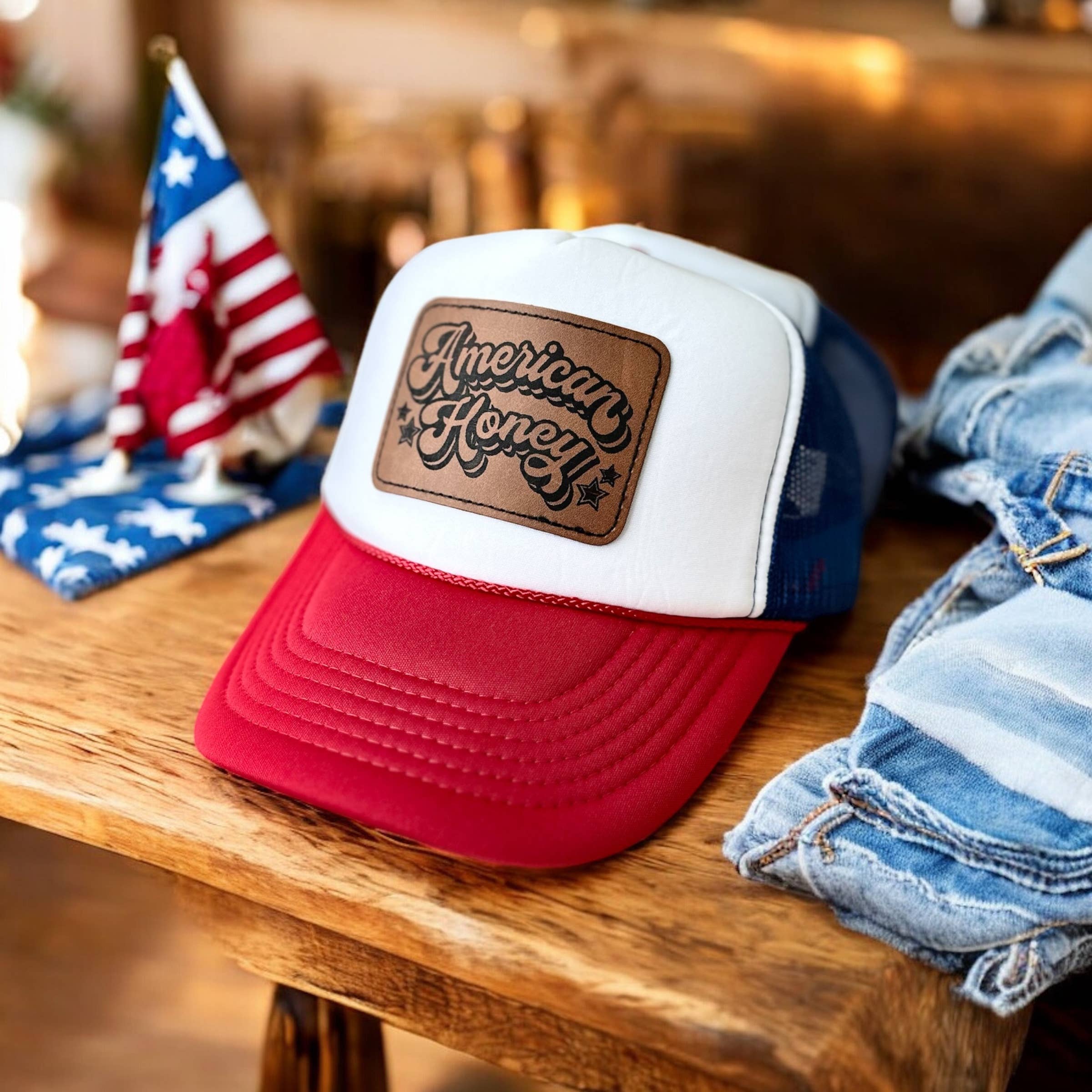 Wild Indigo – Engroshandel Trucker hat - Dame – Amerikansk Honning Trucker Hat 4. juli0