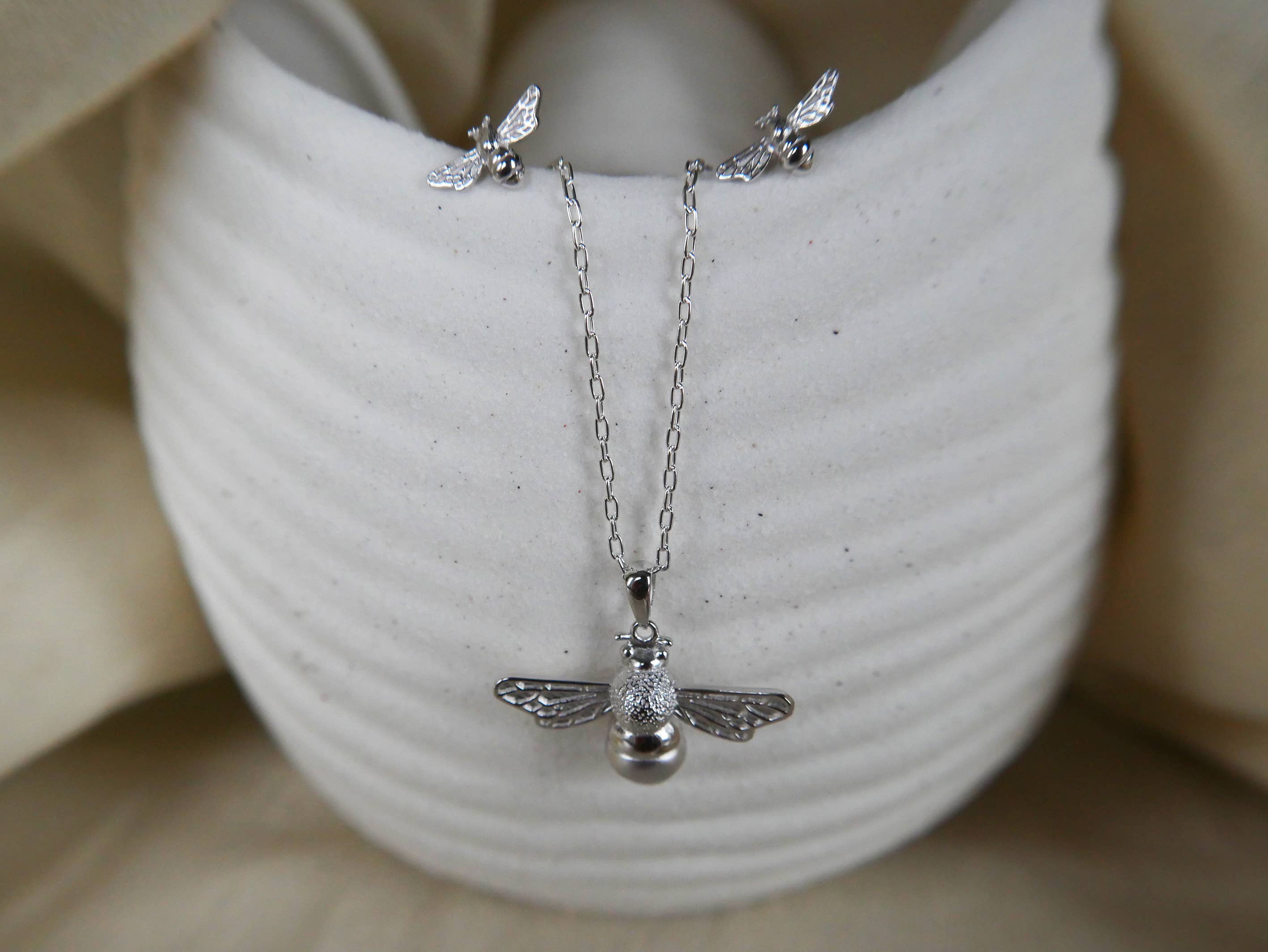 In The Heather – wholesale Pendant/charm necklace – Scottish bumble bee necklace in sterling silver7