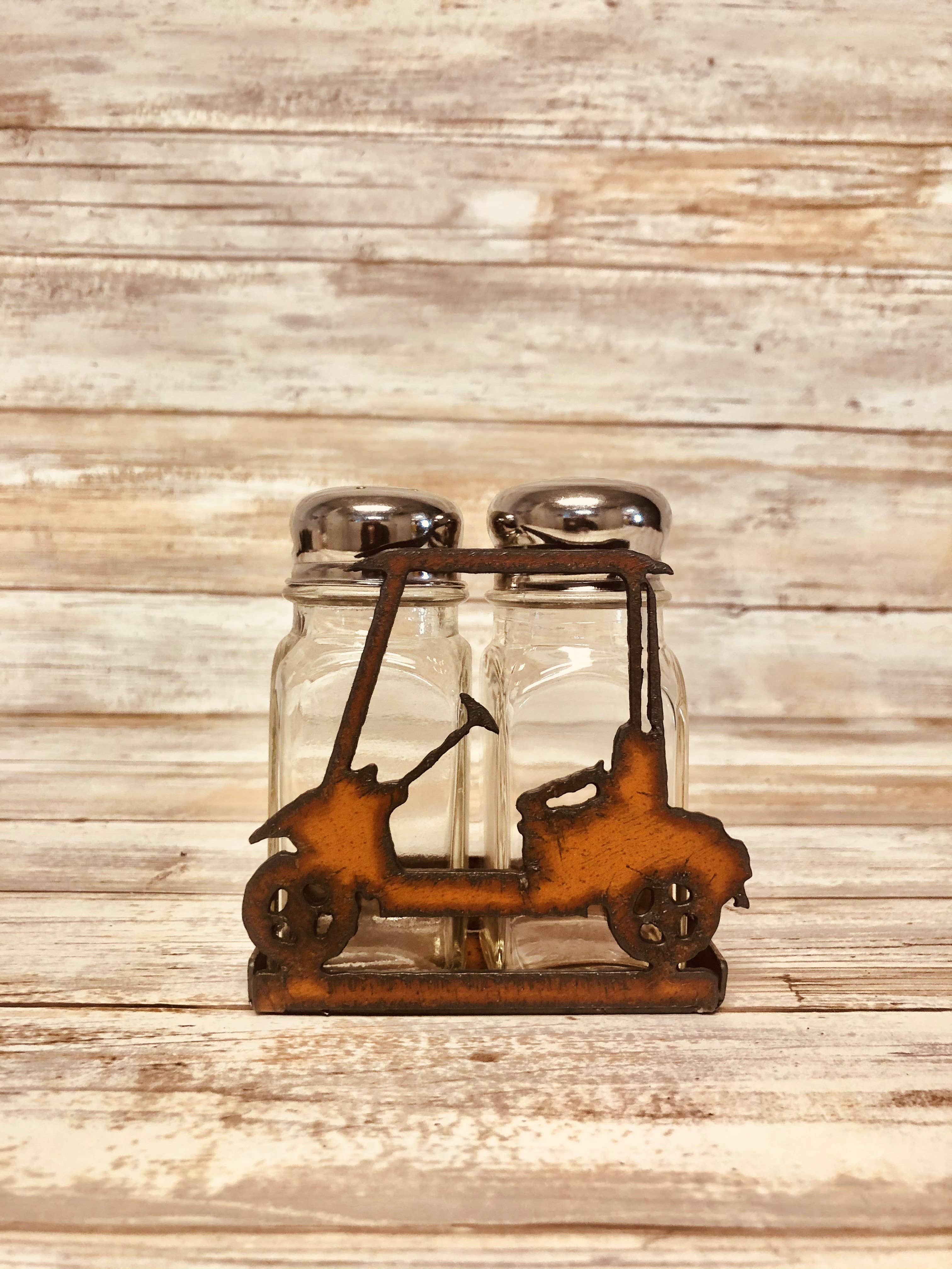 Universal Ironworks USA - Vente Ensembles salière et poivrière - Chariot de golf sel N poivre1
