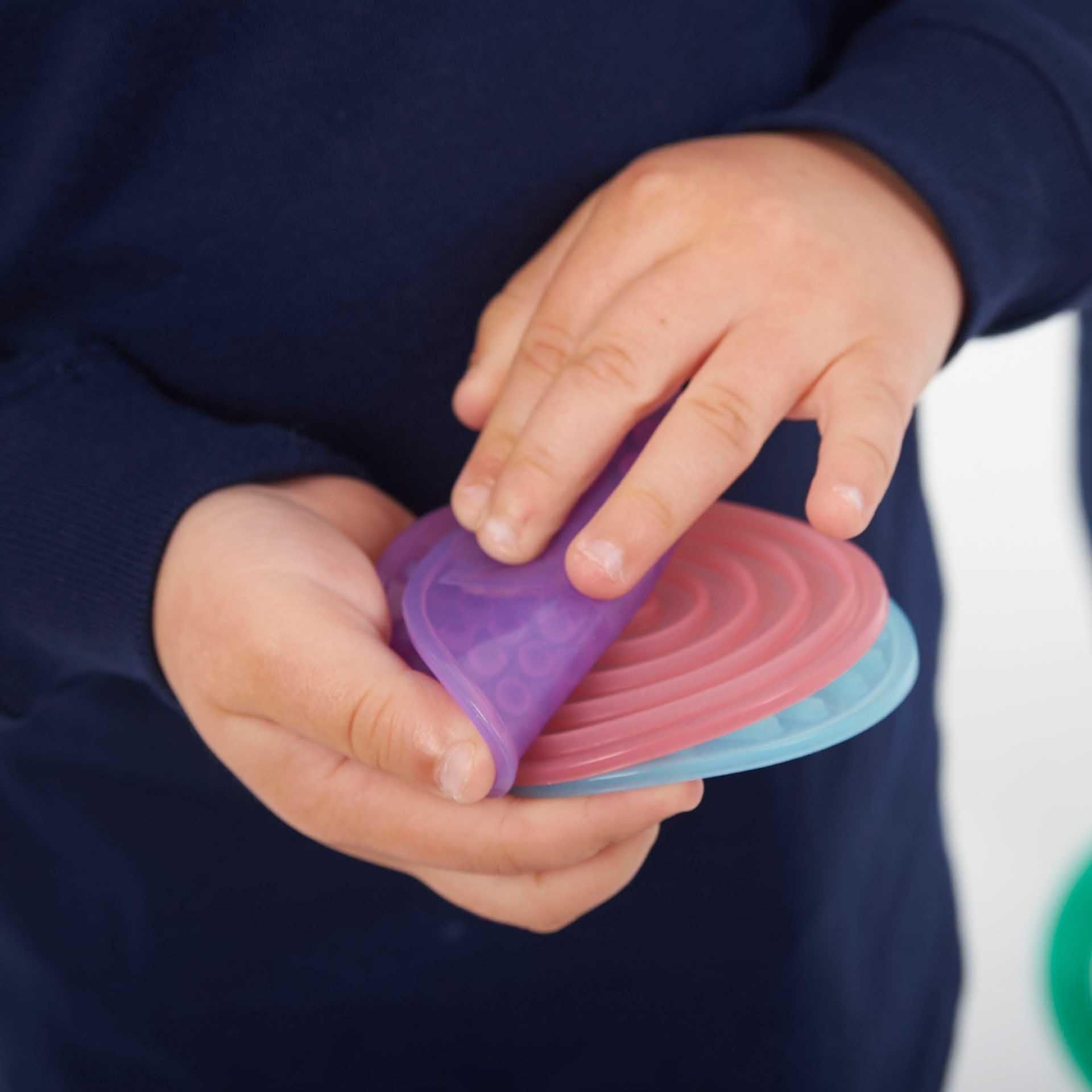 Commotion – wholesale Toy set – Kids – SiliShapes® Sensory Circle Set - Tactile play - Non slip2