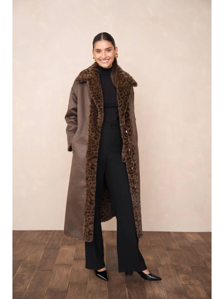 Attentif Paris - Wholesale Fur/Faux Fur Coat - Women's - Long synthetic fur coat with lapel collar20