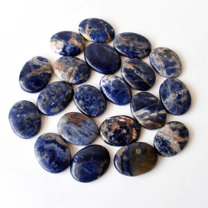 Soothing Crystals – wholesale Spiritual stone/crystal – Palm Stone | Sodalite | Thumb Crystal | Pocket Gemstone2