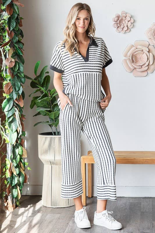 HEIMISH – wholesale Pants – Women's – EP6854-10 JACQUARD STRIPE CROPPED PANTS2