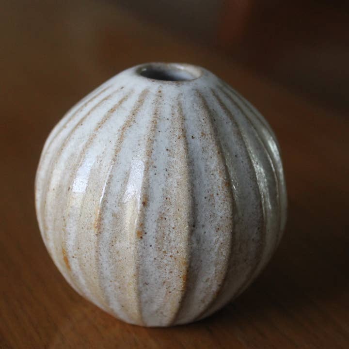 Pot Mini Cannelé en Céramique Fait Main - Aman Blanc pour la vente par Sok Living