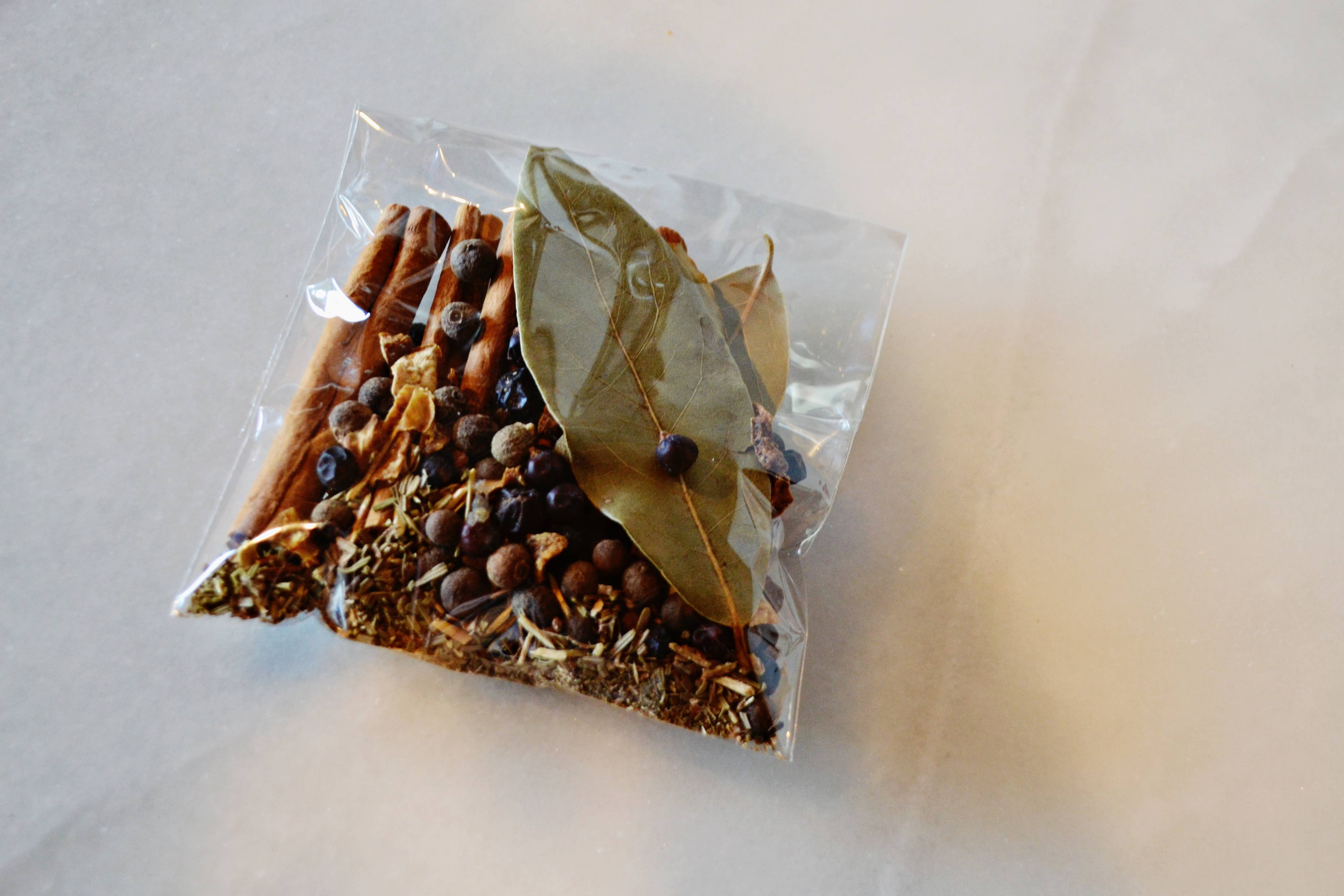 Evergreen View Farm – Engroshandel Potpourri – UNLABELED krydderiposer til simremad til komfur til jul8