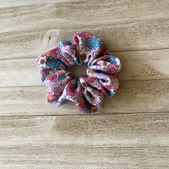 Valley Girl Co. - Wholesale Scrunchie - Women's - Smiley Flower Large Scrunchie1