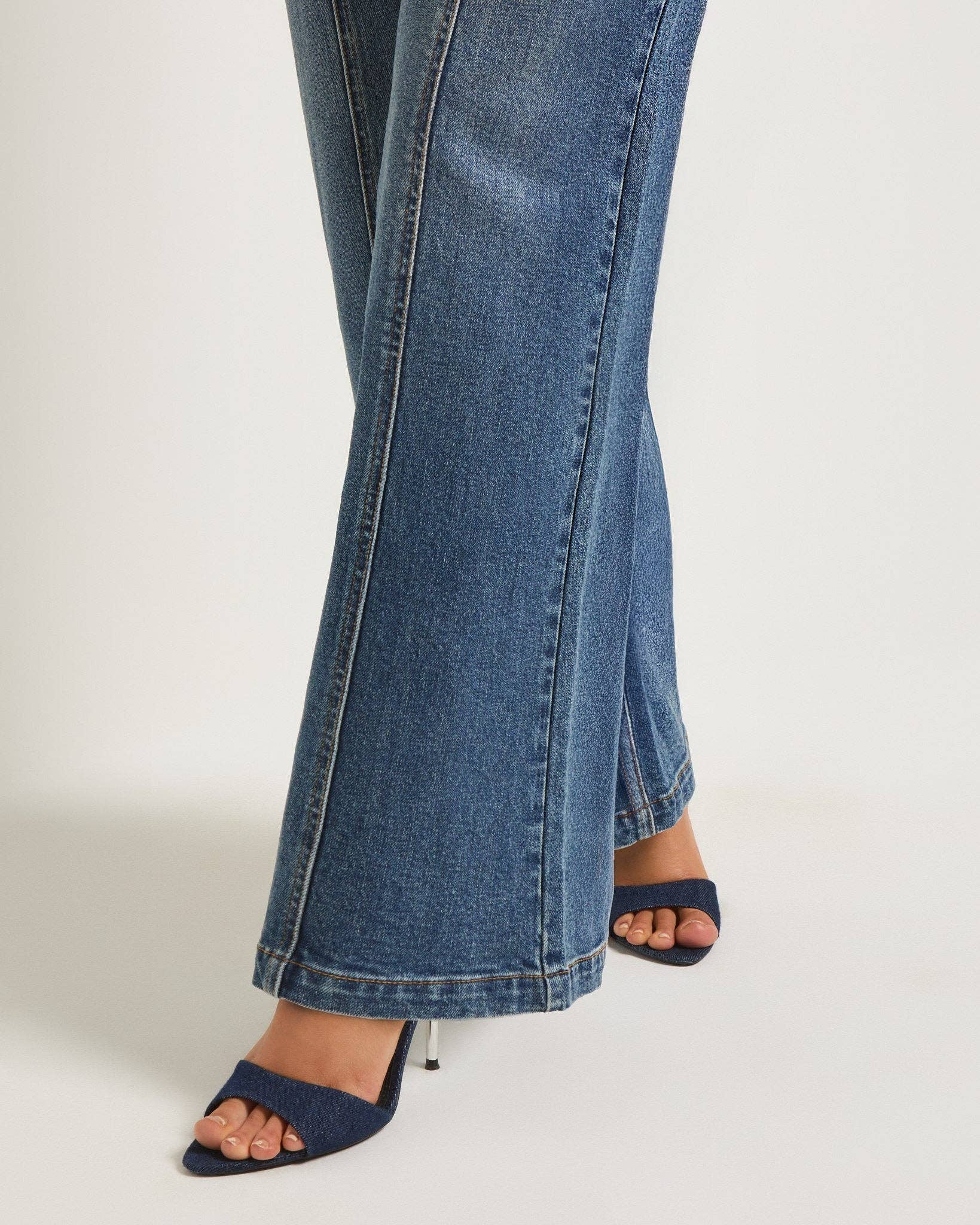 Seventy Eight and Sunny (SEAS) - Wholesale Jeans - Women's - Nomad Flare Jean9