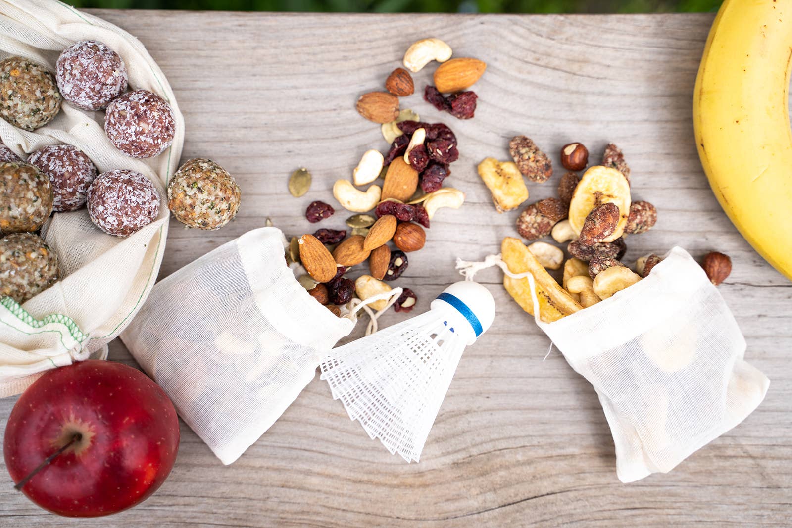 Happy Hours en Biovallée - Wholesale Snack Bar - Energy Balls Almond Apple Hemp Bio Bulk - box of 3kg2