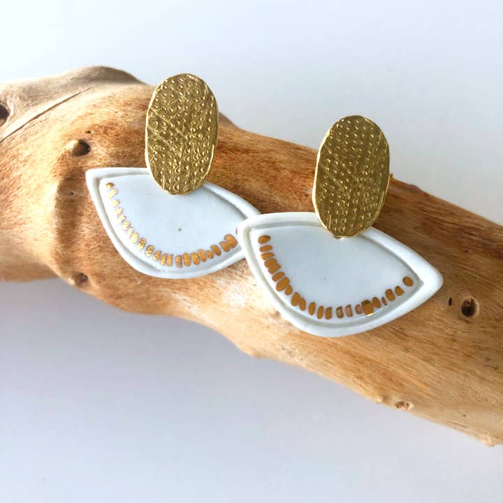 Inaures joyas - Wholesale Dangle Earrings - Gold half moon porcelain earrings1