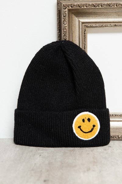JOSSLYN by wall to wall - Wholesale Beanie - Women's - SMILEY FACE BEANIE HATS - HAPPY FACE BEANIE HATS | 40BN9000