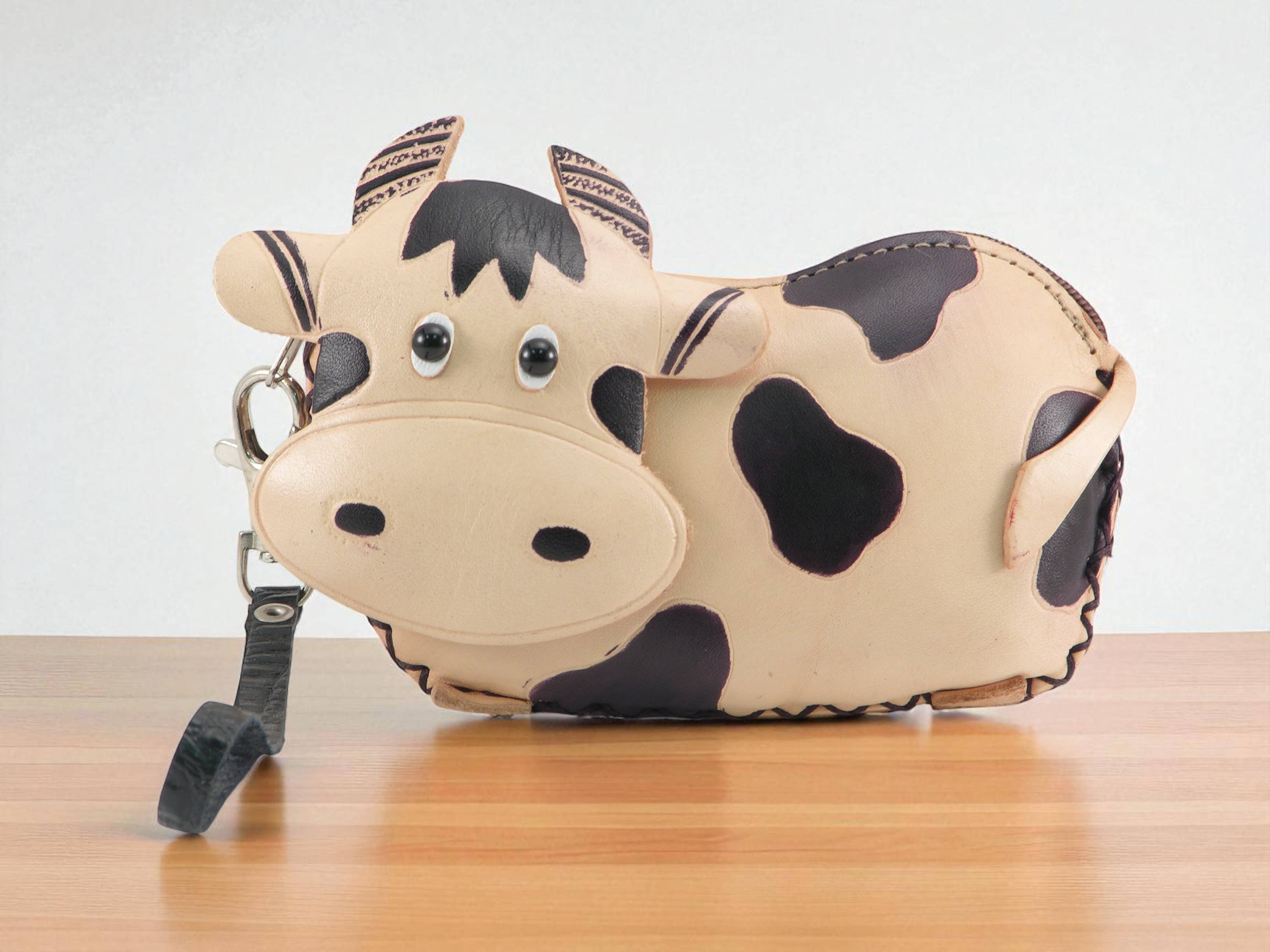 Sunflower Handmade leather inc - Venta al por mayor Monedero - Mujer - Monedero de cuero con pulsera de vaca en blanco y negro.2