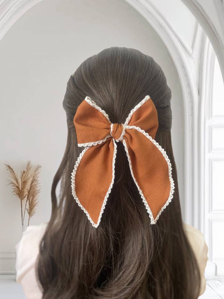 Laço de Cabelo Vintage em Renda, Presilha de Cabelo Maxi de Natal por atacado de Belle Linen