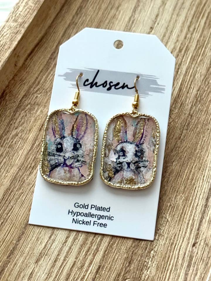 Bunny Time Handgeschilderde Leren Oorbellen - Verguld voor wholesale door Chosen