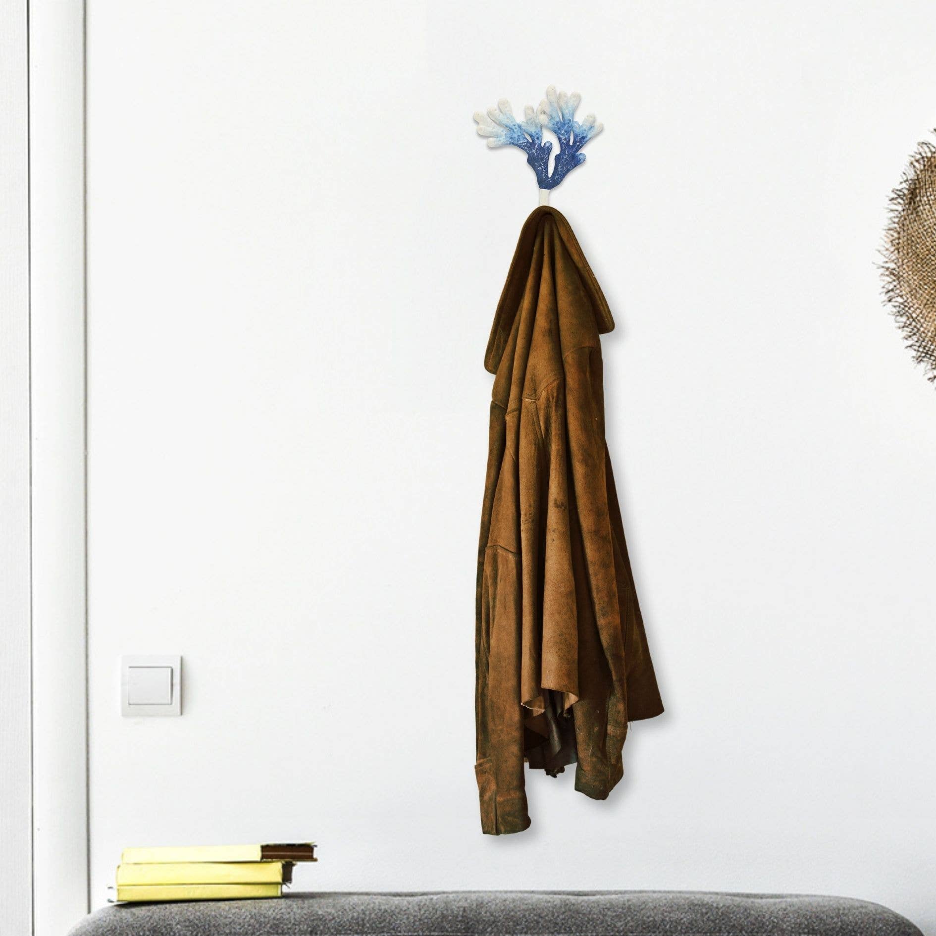 Cheungs Home Decor - Wholesale Wall Hook - Solva Blue & White Coral Cast Iron Wall Hook1