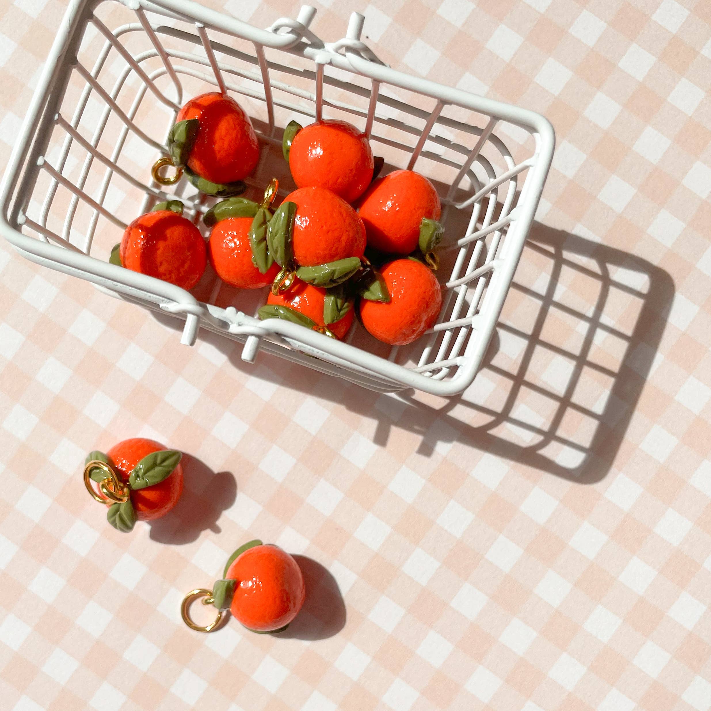 Bold Blossom Shop - Vente Breloques/médailles personnalisées - Charms de Clémentine1