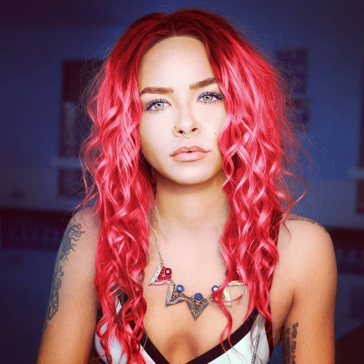 Ethan Thomas Collection - Wholesale Hair Dye - Pigment AF Hot red 180ml