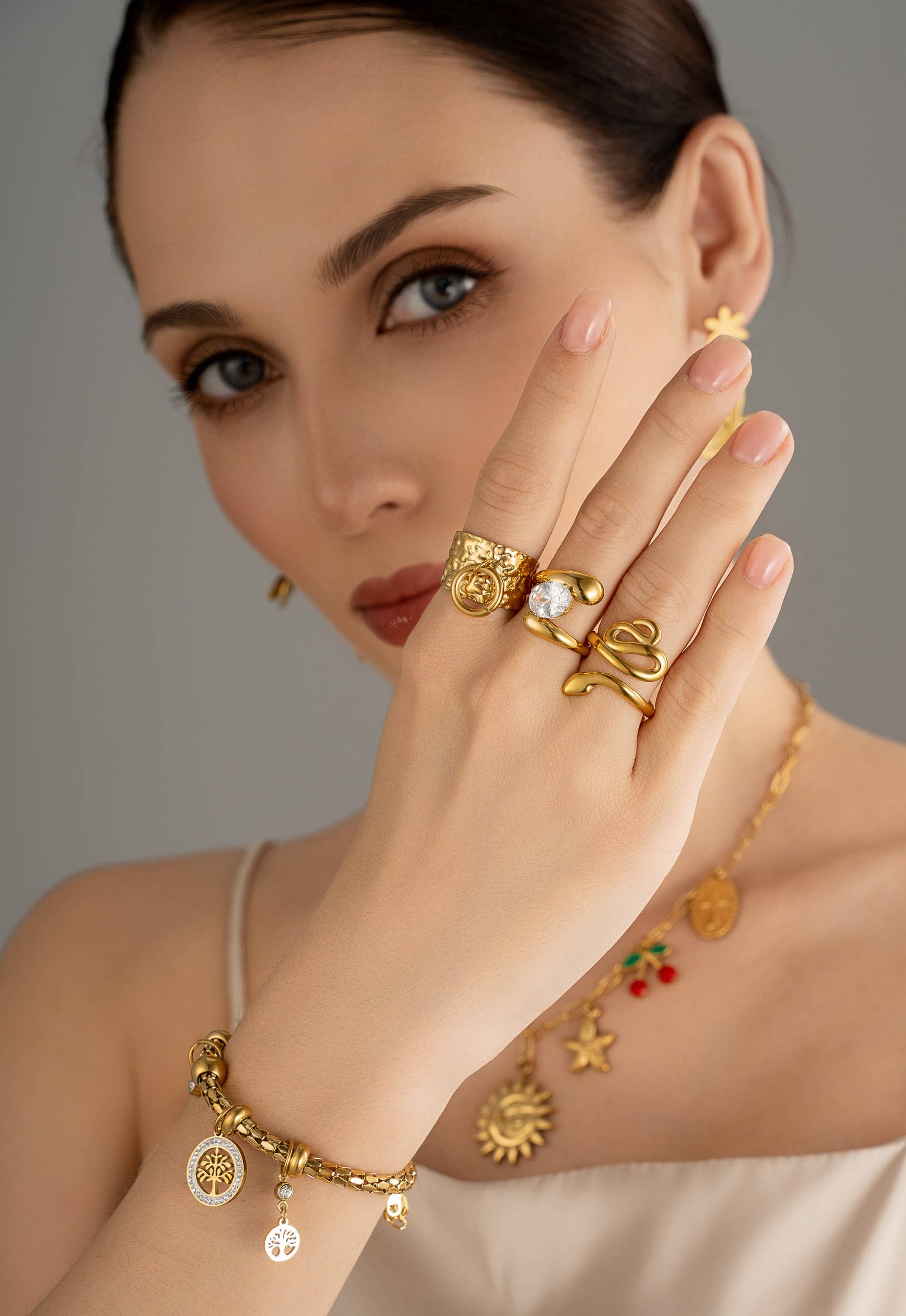 COSMOS - Wholesale Cocktail/Statement Ring - Wavy Crystal Elegance Ring Modern Stainless Steel5