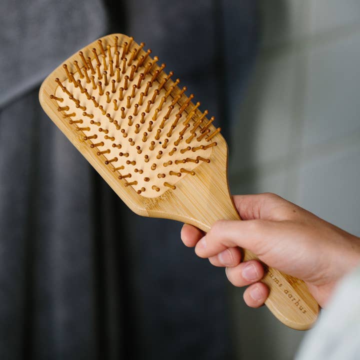 grums - Wholesale Hair Brush/Comb - Bamboo Hairbrush - Eco-friendly and sustainable build2