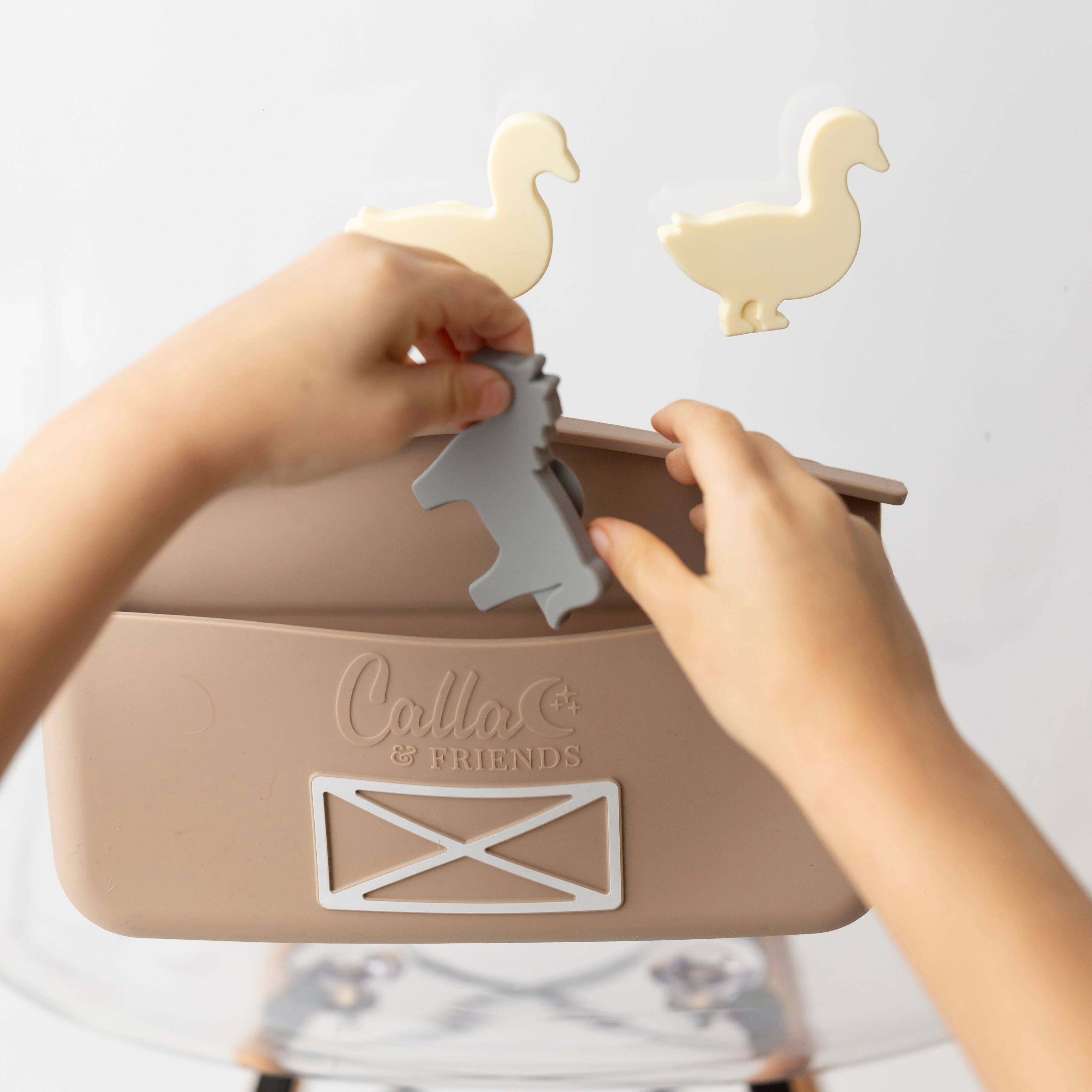 Calla & Friends - Wholesale Toy Set - Kids - Farm Suction Play Set12