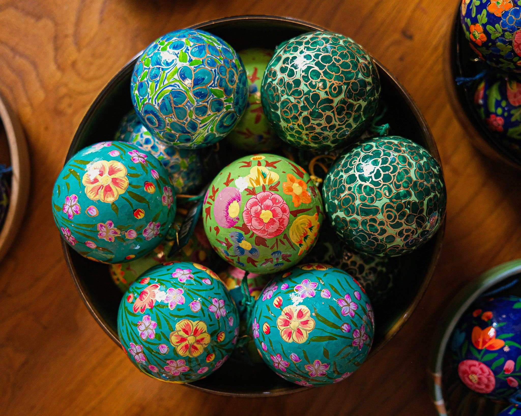 East End Press – wholesale Ornament – UK/EU: Emerald Green and Gold Bauble7