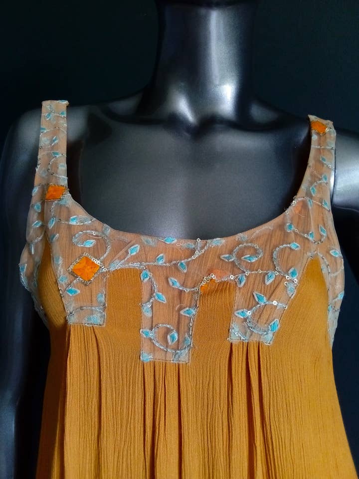 Jali Blomster Kjole Safran for engroshandel hos ALTER EGO