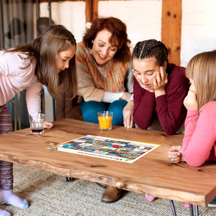 EnVoyaJeux - Wholesale Board Game - Let's travel while playing in Italy - Educational game5