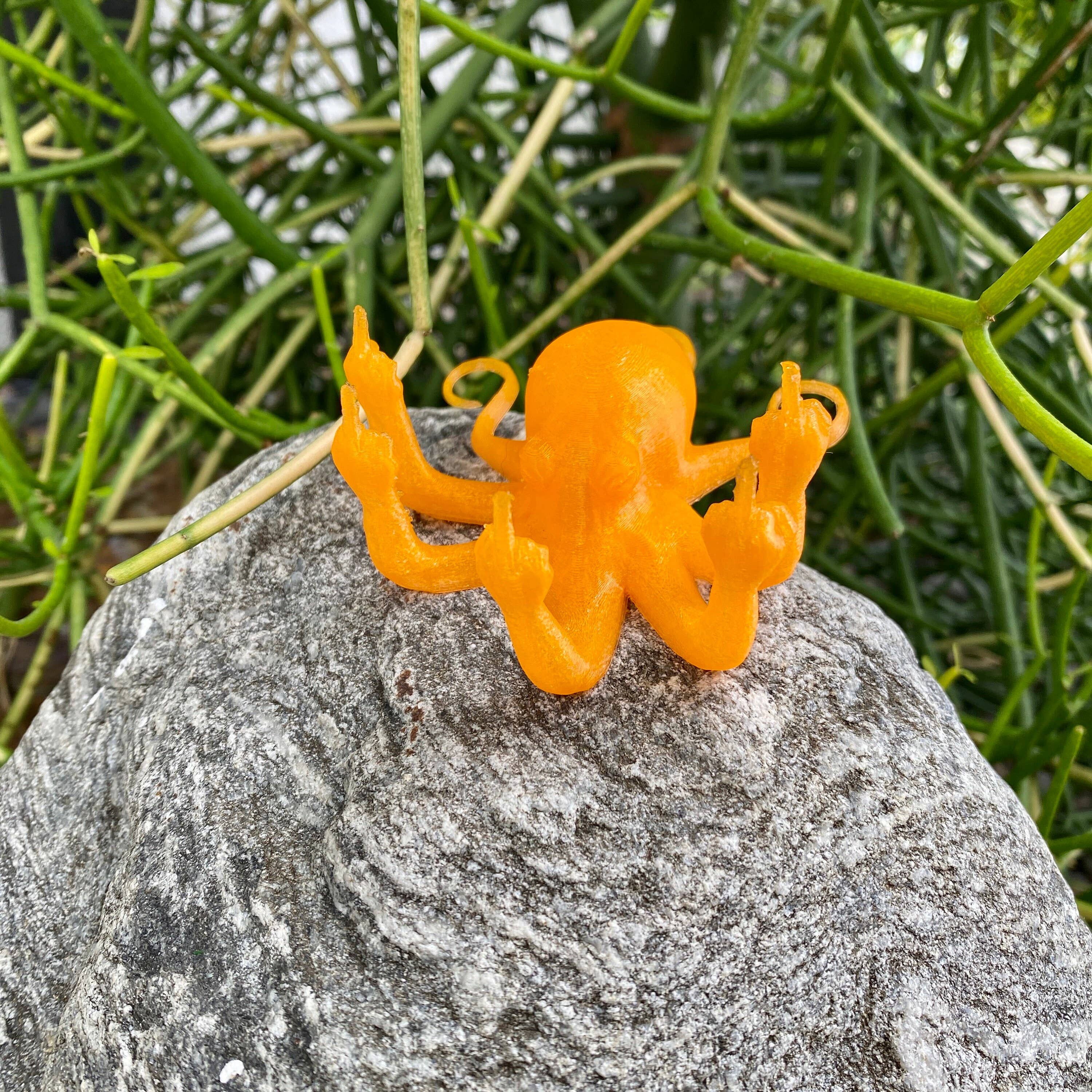 NumanPrints - Vente Cadeau amusant/original - Figurine NumanPrints Angry Octopus Fucktopus - Poulpe en colère avec doigt d'honneur6