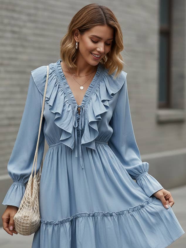 Klänning med volanger och långa ärmar för wholesale av Miss Sparkling