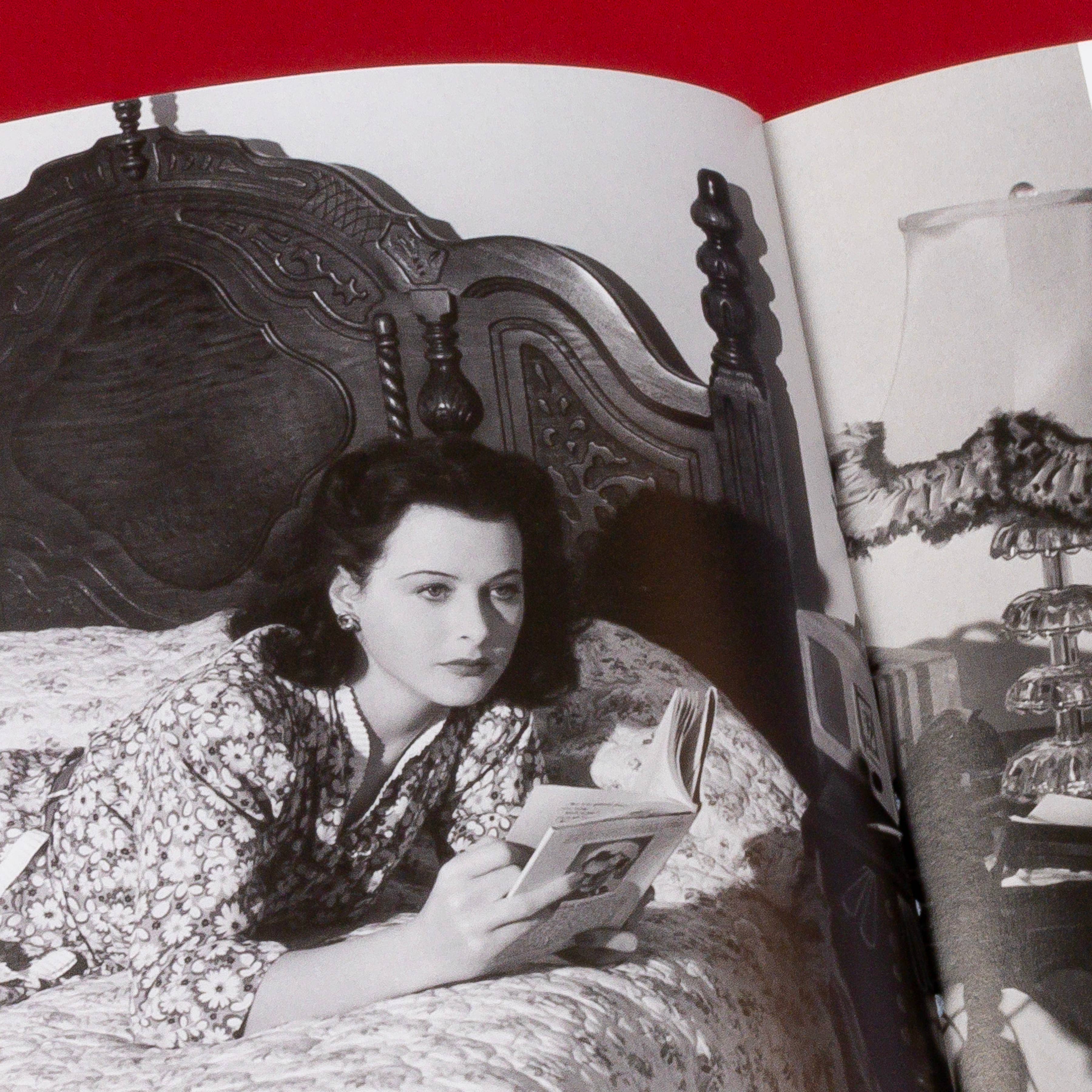 Chronicle Books - Wholesale Arts & Entertainment - The Hollywood Book Club16