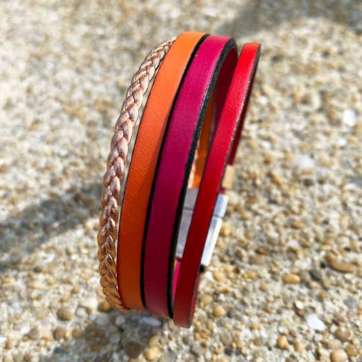 Flerlänkat armband i fuchsia och orange läder för wholesale av Aramance