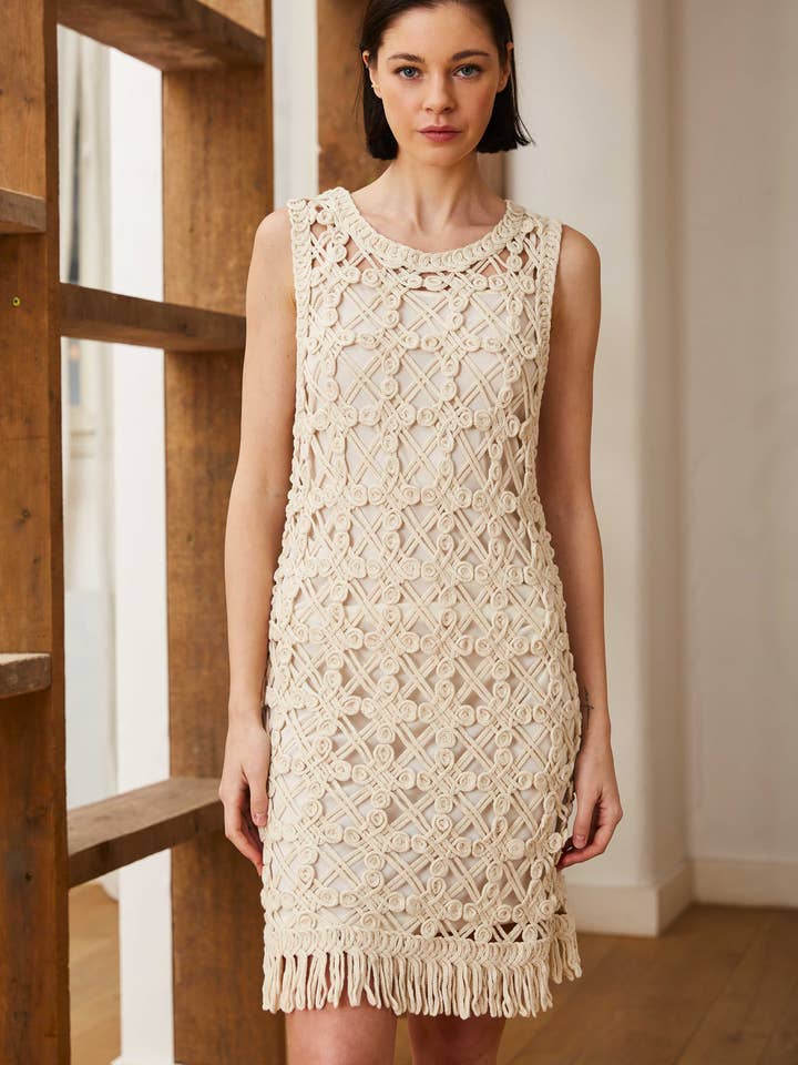 Robe en crochet sans manche pour la vente par ELLI WHITE