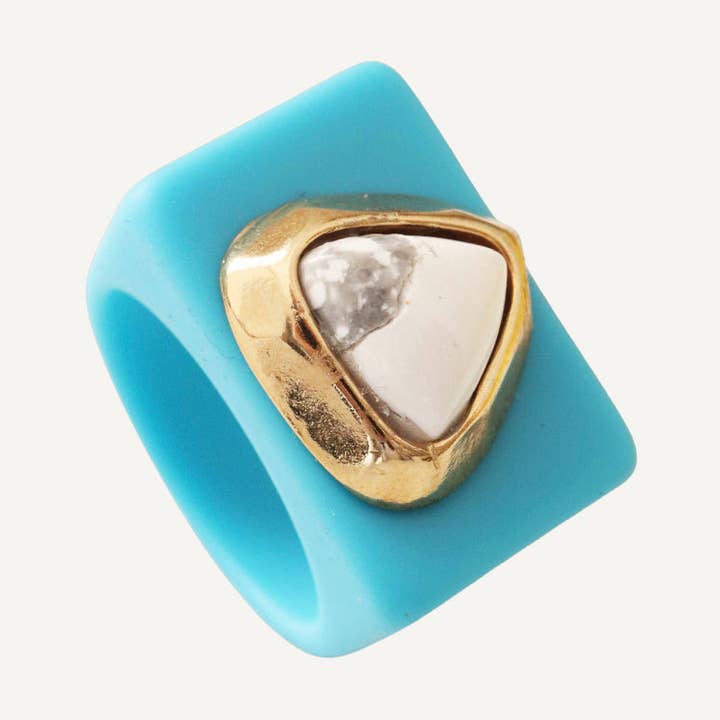 Large blue ring for women with white howlite for wholesale by ÉMOLO