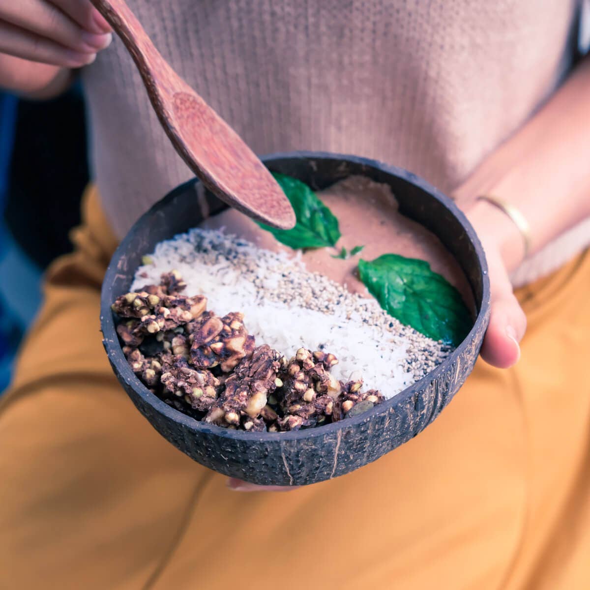 Rainforest Bowls – Tigela de servir por atacado – Tigelas de Coco Cru Sem Marca - Pacote com 25 Unidades4